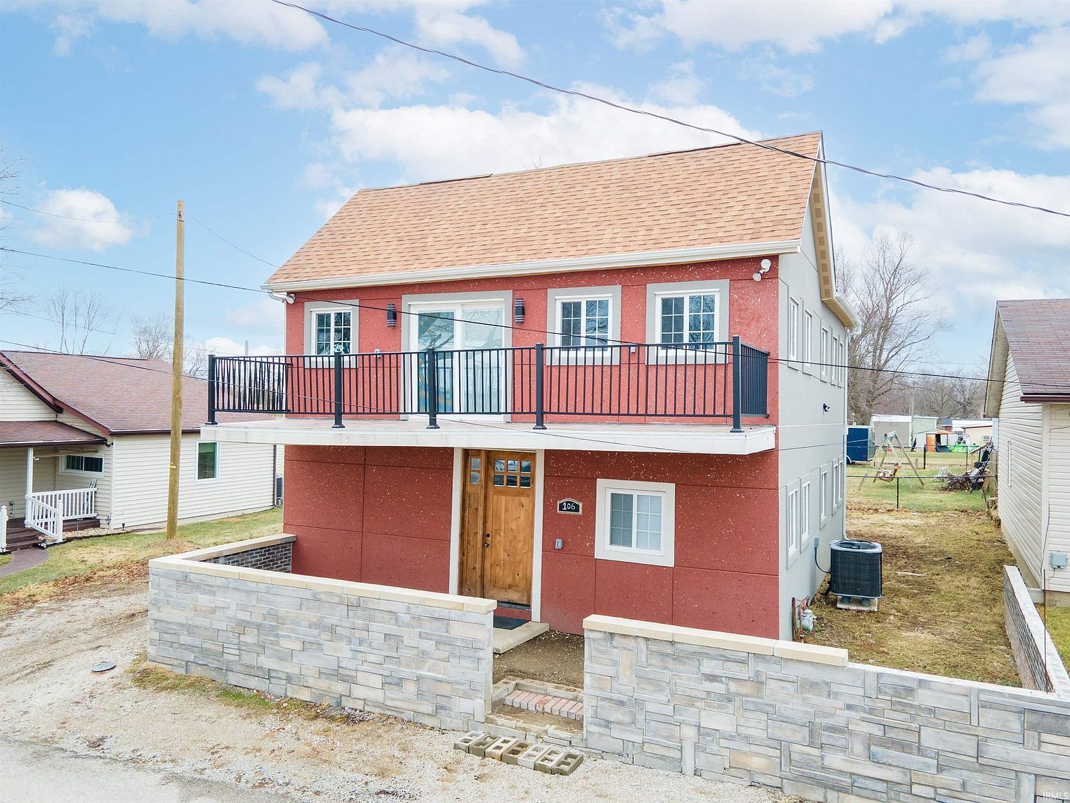 106 N Washington St Van Buren, IN 46991 - Thumbnail 2