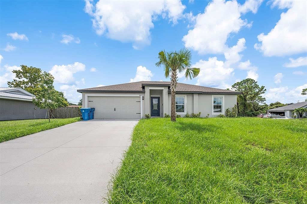 1602 Saladino St SE Palm Bay, FL 32909 - Thumbnail 2