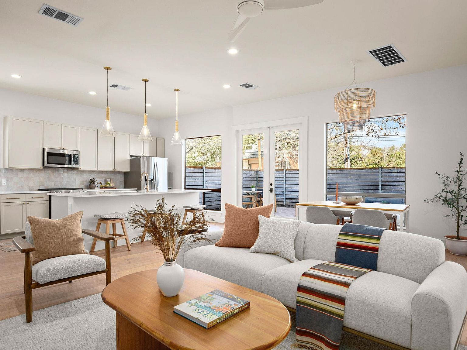 2205 Thornton Rd #A Austin, TX 78704 - Thumbnail 2