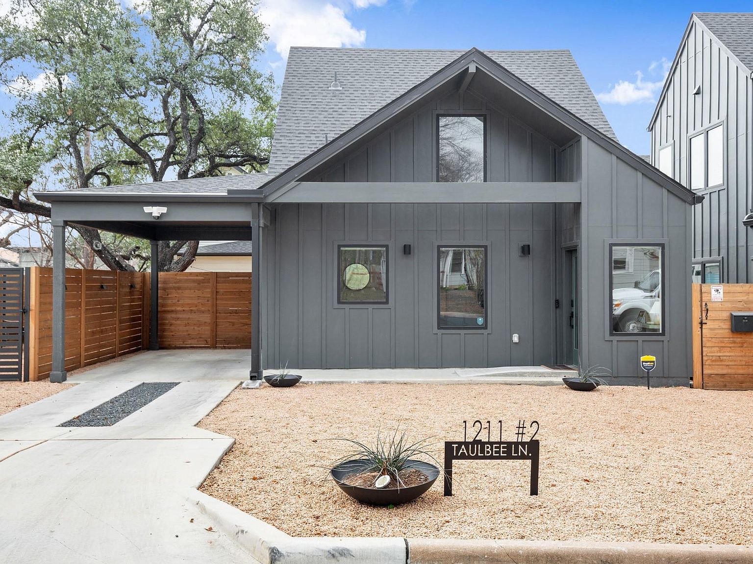 1211 Taulbee Ln #2 Austin, TX 78757 - Thumbnail 2