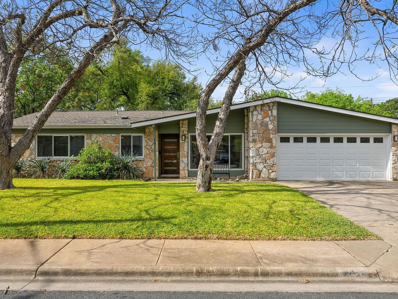 1711 Belford Dr Austin, TX 78757  | Single Family