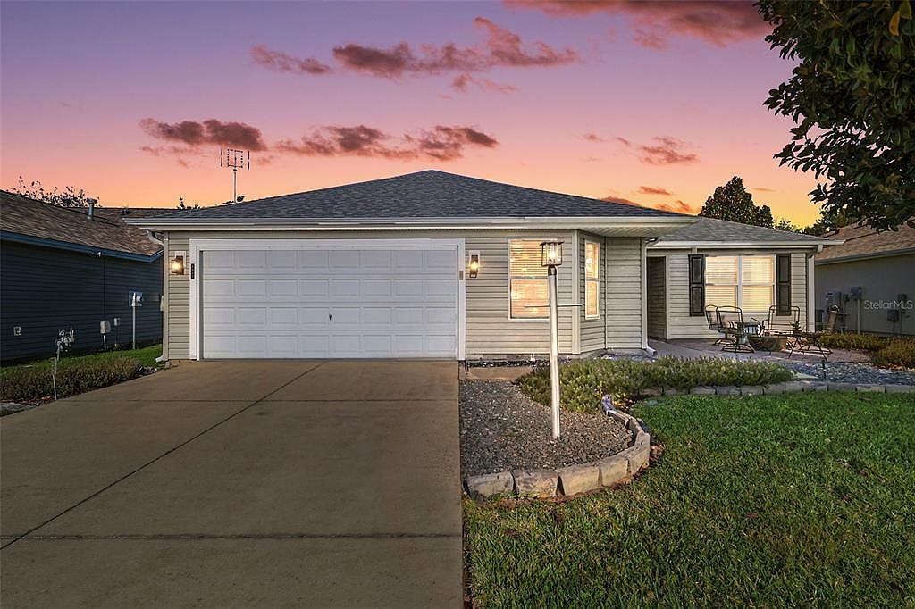 1927 Walden Way The Villages, FL 32162 - Thumbnail 2