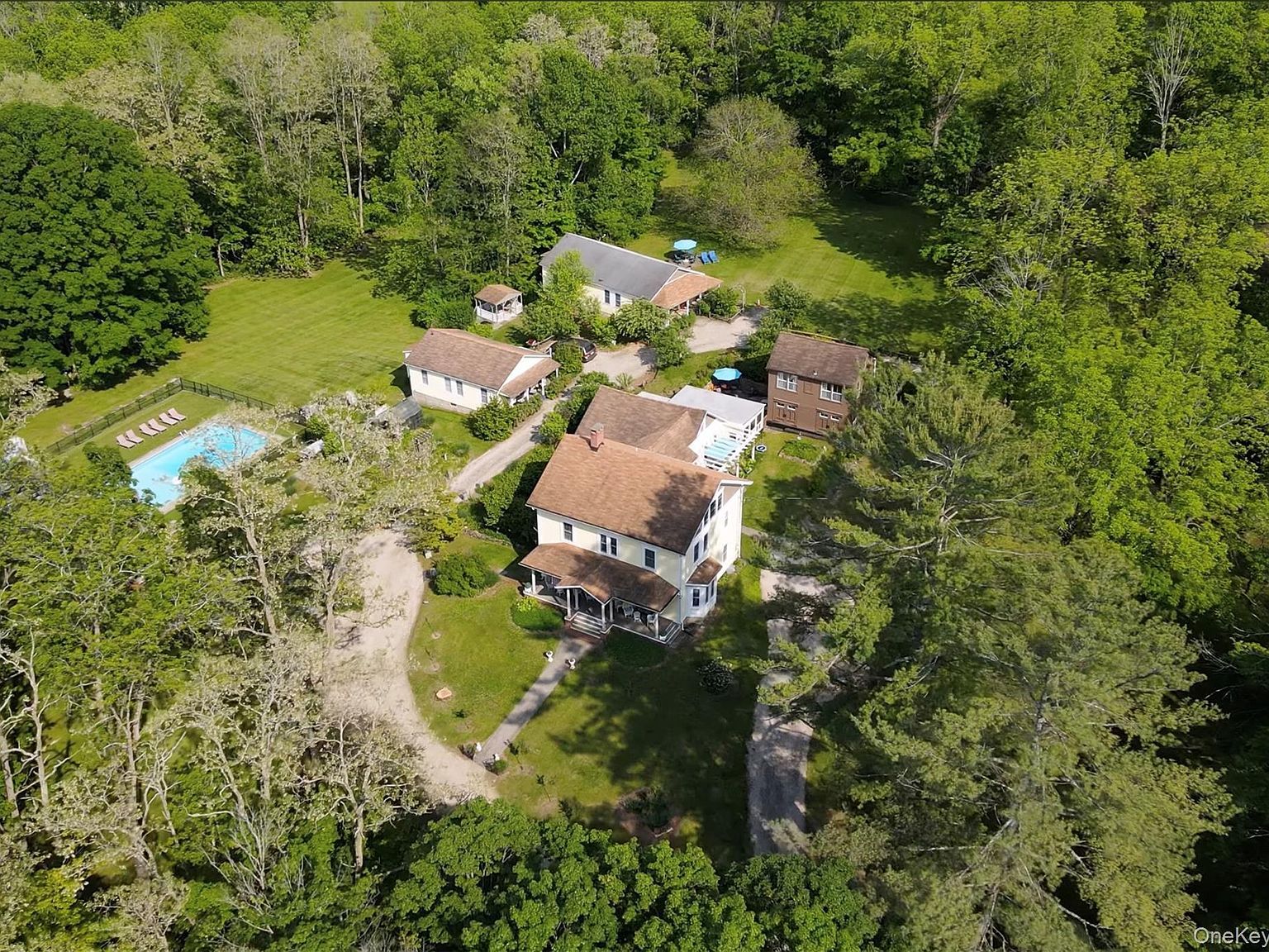 18 Stagecoach Ln Amenia, NY 12501  | Multi Family