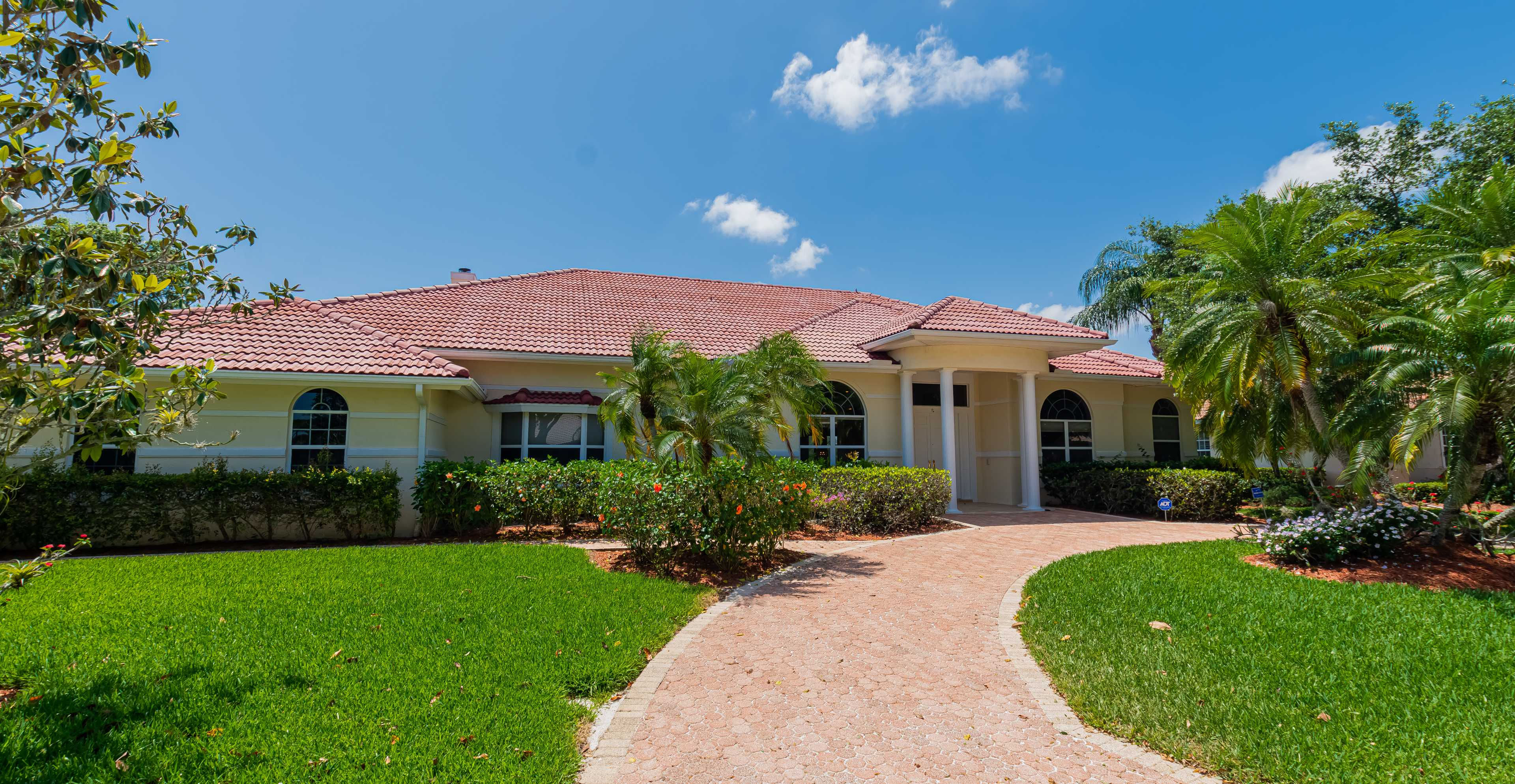 1426 Southwest Osprey Cove, Port St. Lucie, FL, USA, 34986 - Thumbnail 2