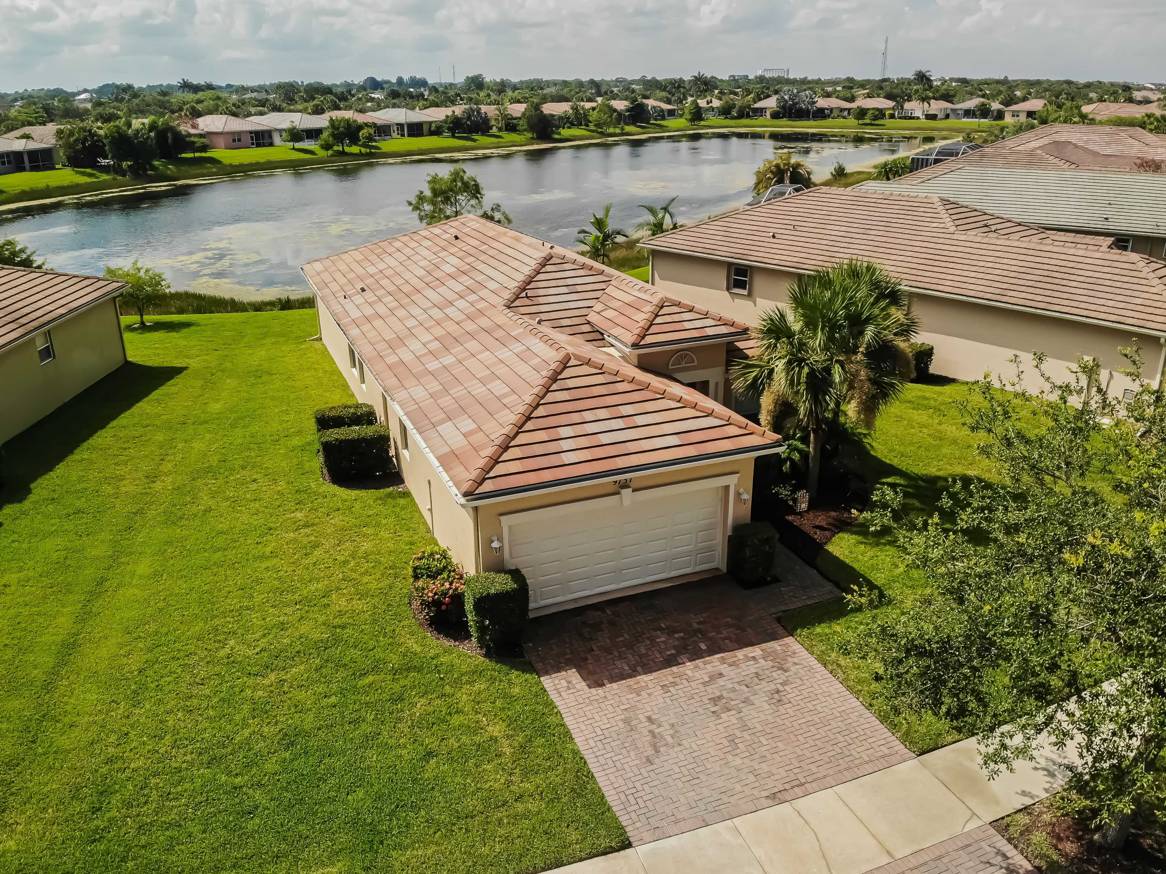 9737 Southwest Eastbrook Circle, Port St. Lucie, FL, USA, 34987 - Thumbnail 2