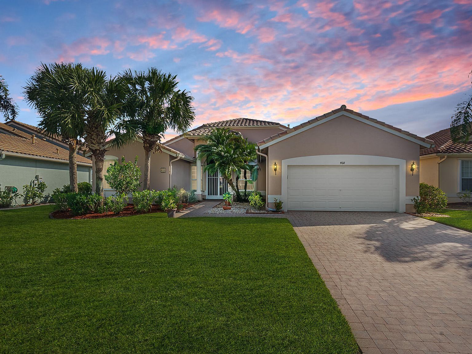 468 NW Blue Lake Dr Port Saint Lucie, FL 34986 - Thumbnail 2