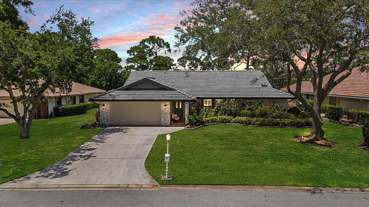 1345 SW Cedar Cv E Port Saint Lucie, FL 34986 - Thumbnail 2