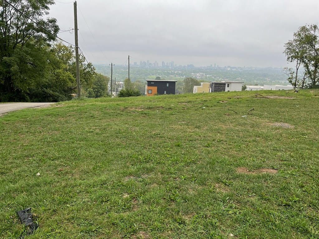 2158 Summitt Ave Nashville, TN 37218 - Thumbnail 2