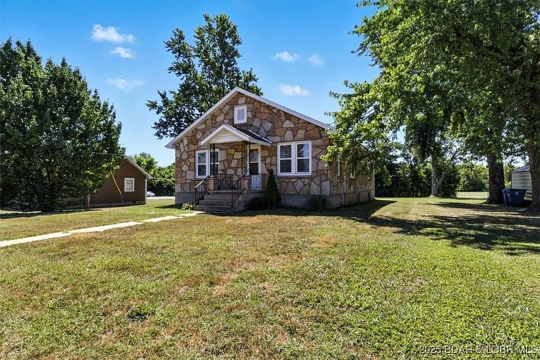 920 E North St Eldon, MO 65026 - Thumbnail 2