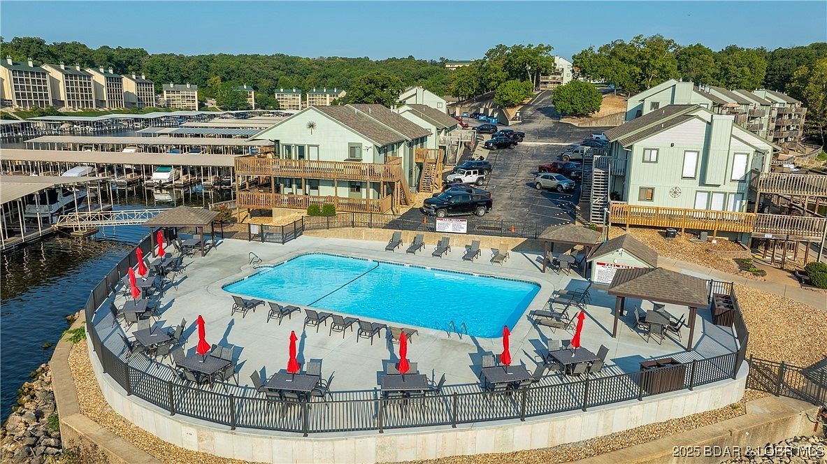 71 Southwood Shores Pl #1B Lake Ozark, MO 65049 - Thumbnail 2