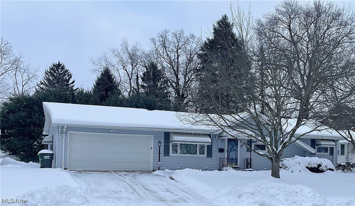 1110 2nd St NE Massillon, OH 44646 - Thumbnail 2