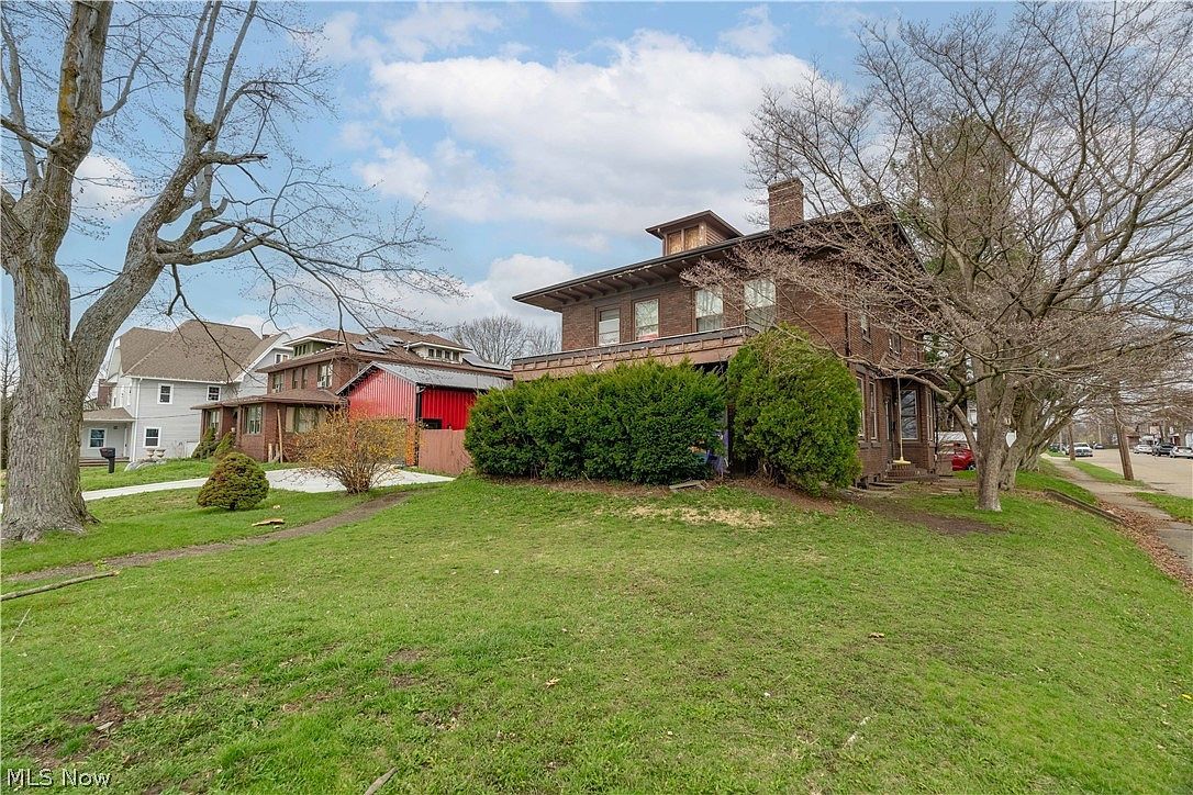 528 Lincoln Way E Massillon, OH 44646  | Multi Family