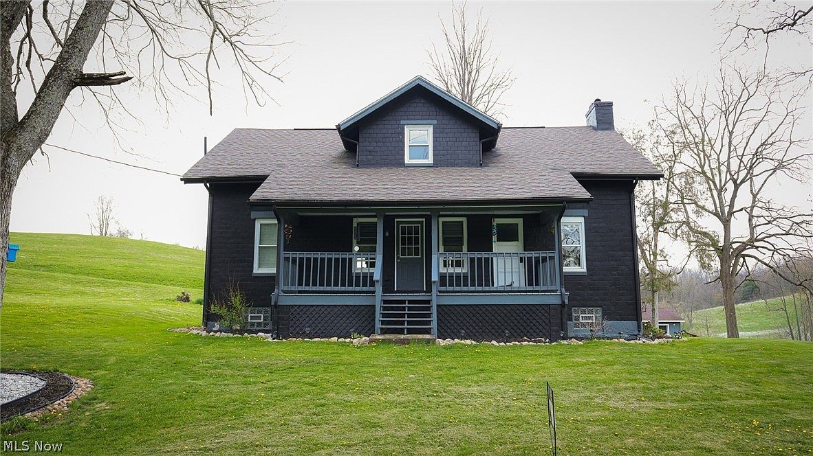 1032 Hartwood Rd NW Magnolia, OH 44643  | Single Family