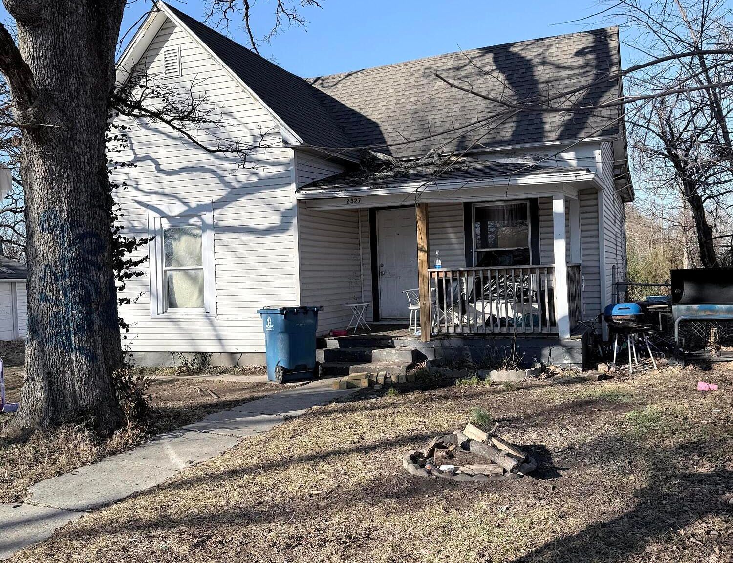 2327 E Xenia St Joplin, MO 64801  | Single Family