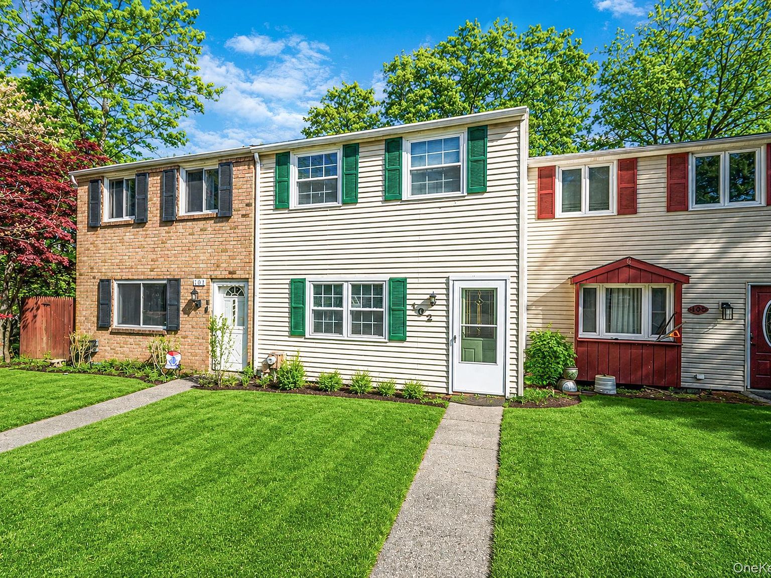 102 Hill Spur Calverton, NY 11933, 11933
