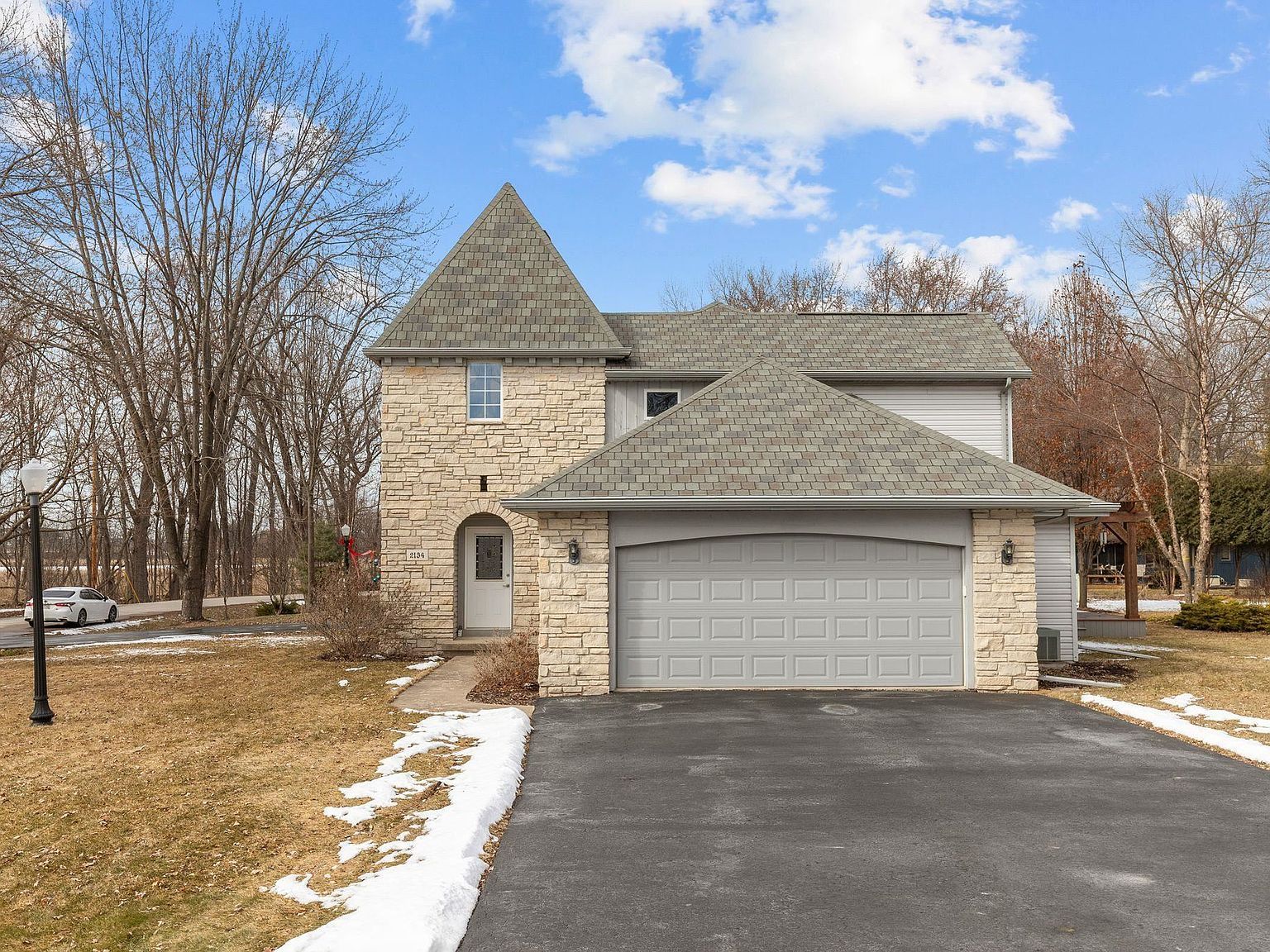2134 Sunrise Dr Appleton, WI 54914 - Thumbnail 2