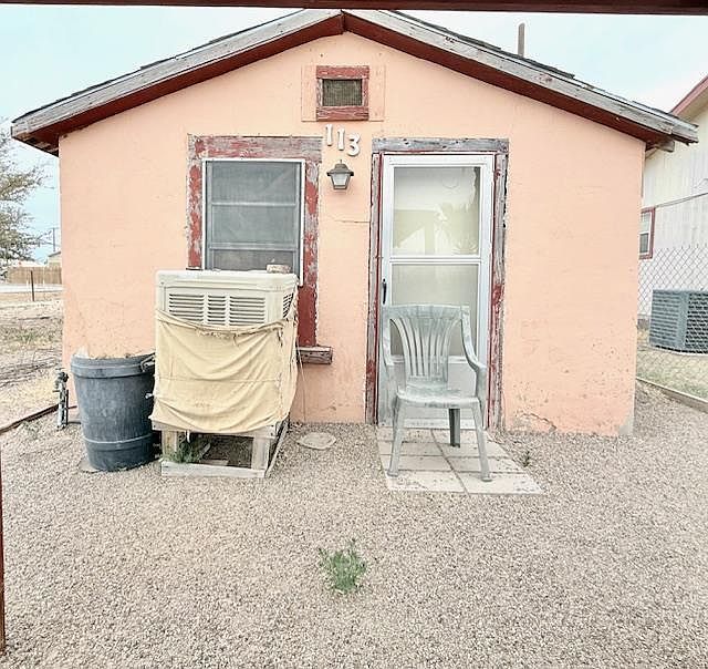 113 S Locust Ave Pecos, TX 79772 - Thumbnail 2