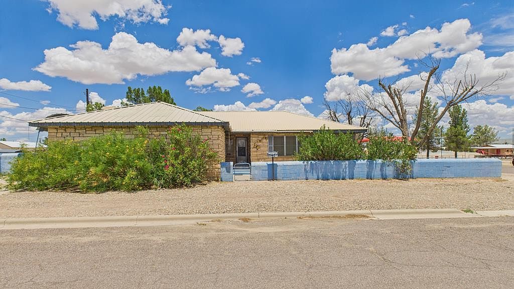 1201 W 8th St Pecos, TX 79772 - Thumbnail 2