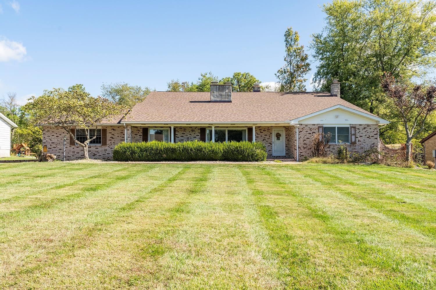 116 Meadow Ln Hillsboro, OH 45133 - Thumbnail 2