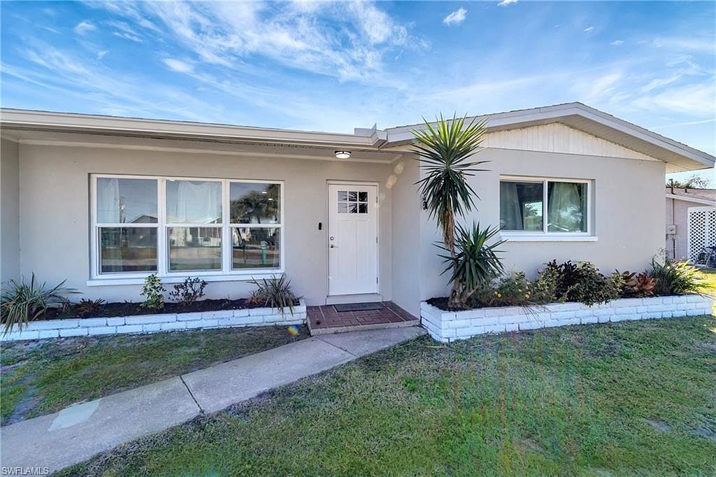 27249 Whitman Ave Punta Gorda, FL 33983 - Thumbnail 2