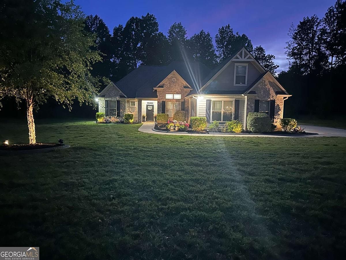 12359 Hillcrest Dr Hampton, GA 30228  | Single Family