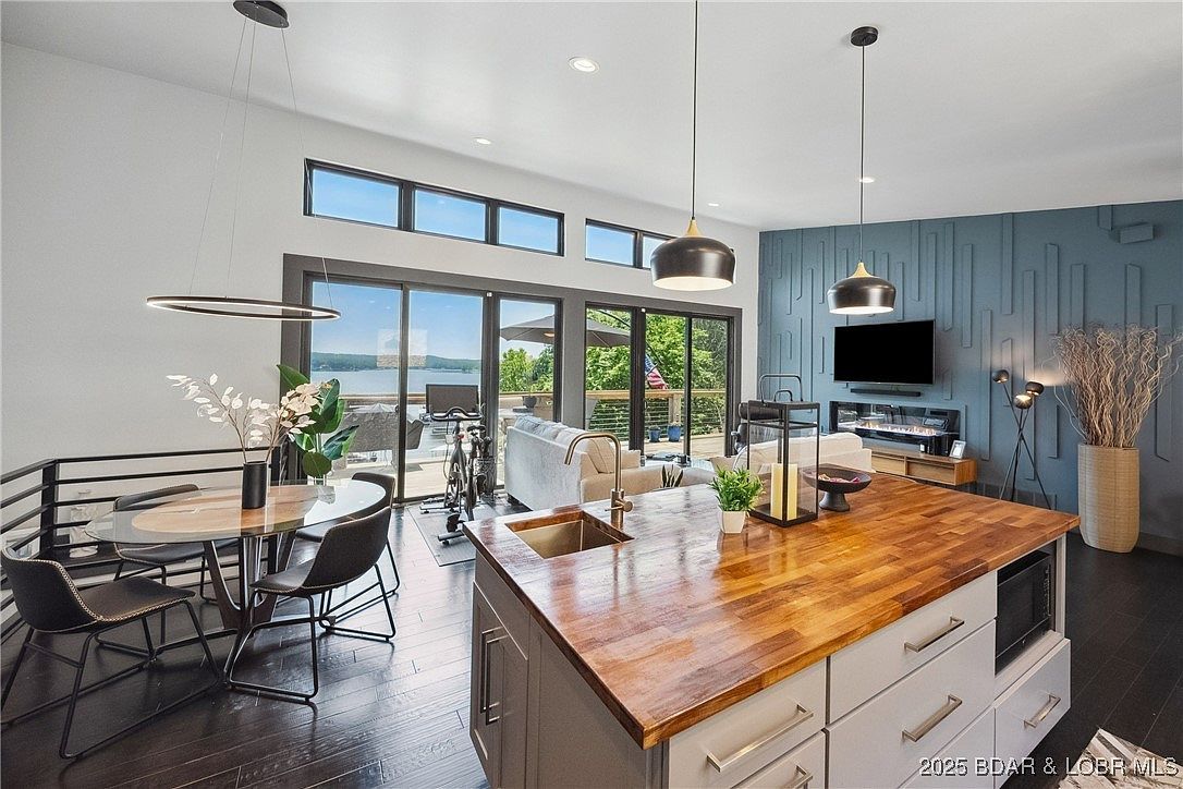 626 Eagle Dr Lake Ozark, MO 65049 - Thumbnail 2