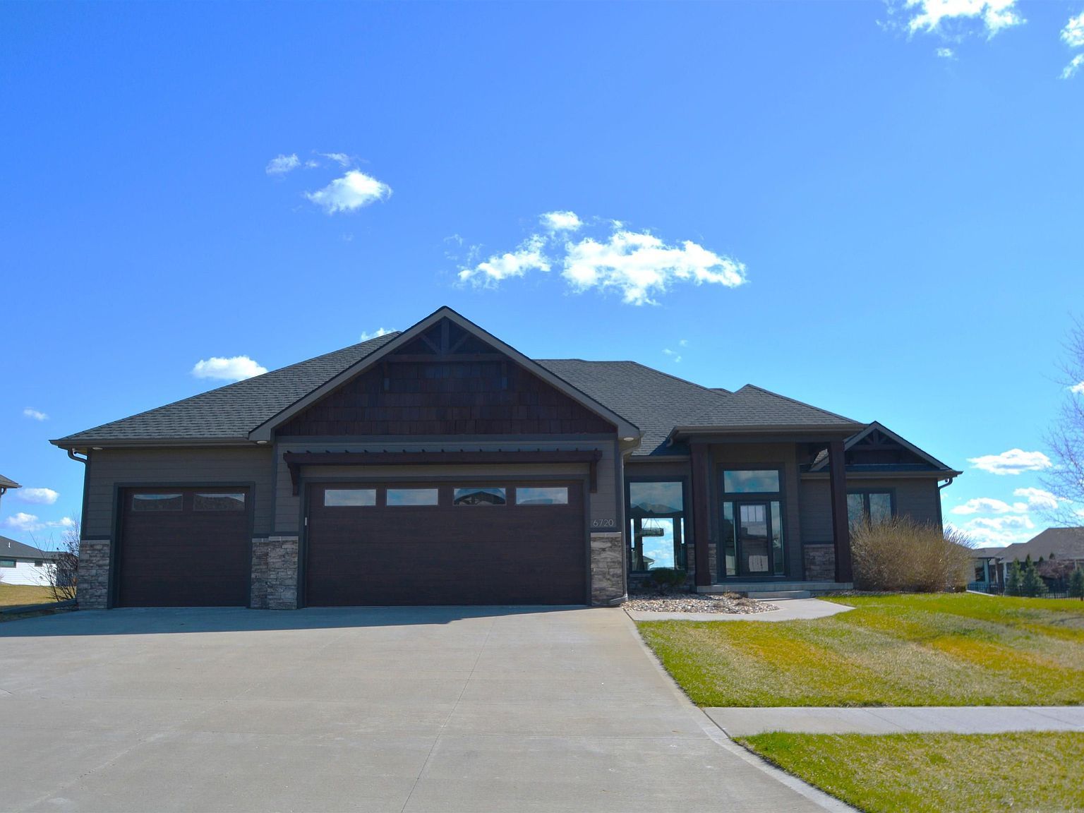 6720 Prairie View Ct Sioux City, IA 51106  | Single Family