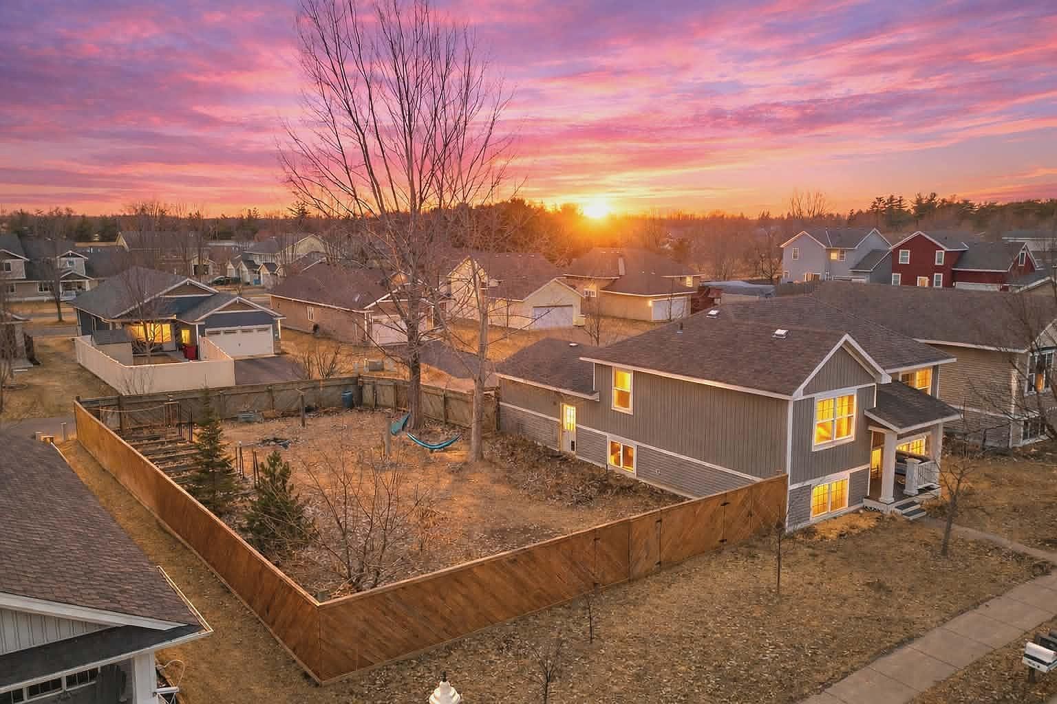 1501 Elm St S Cambridge, MN 55008 - Thumbnail 2