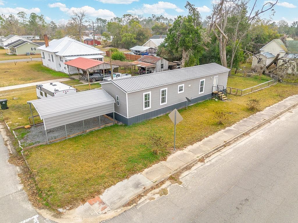 74 Pearson St Pearson, GA 31642 - Thumbnail 2