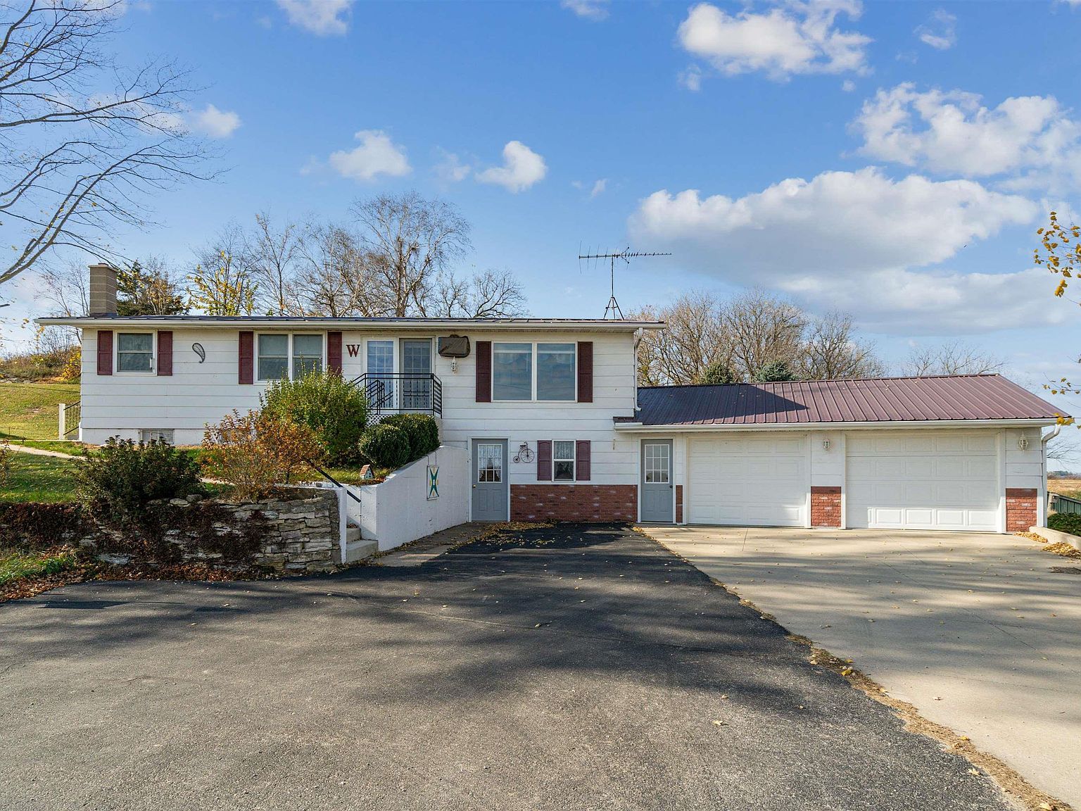 2162 Lycurgus Rd Lansing, IA 52151 - Thumbnail 2