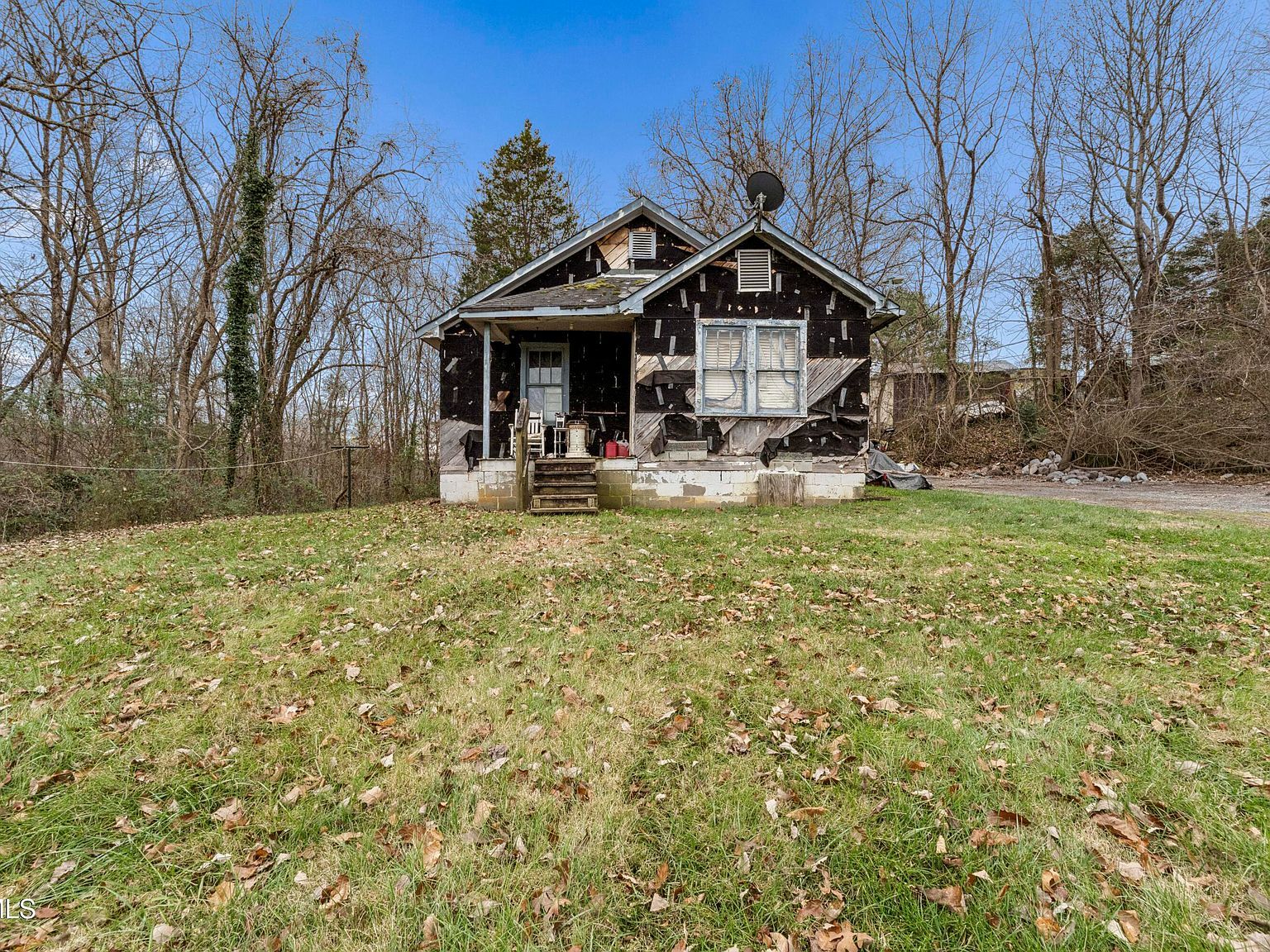 277 Ridgeway Rd Kingsport, TN 37664 - Thumbnail 2