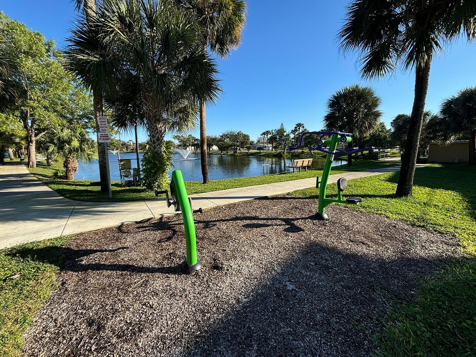 725 Lori Dr APT 203 Palm Springs, FL 33461 - Thumbnail 2