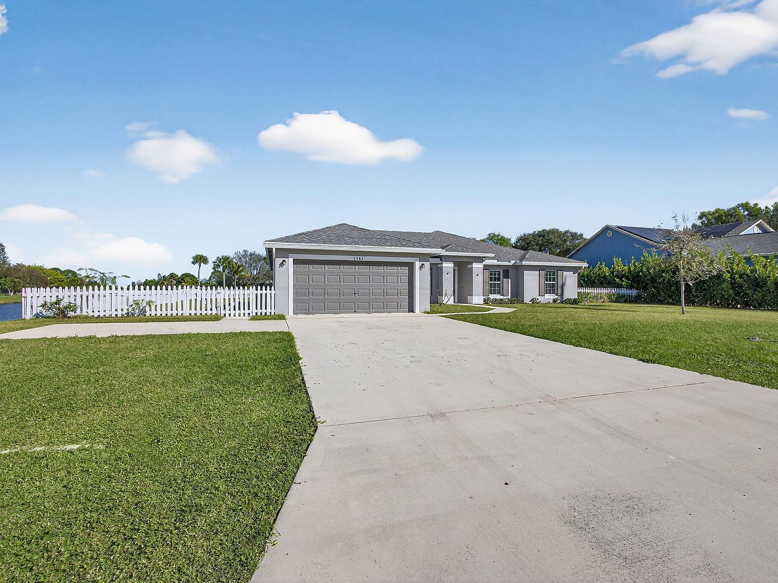 2501 SE Mariposa Ave Port Saint Lucie, FL 34952 - Thumbnail 2