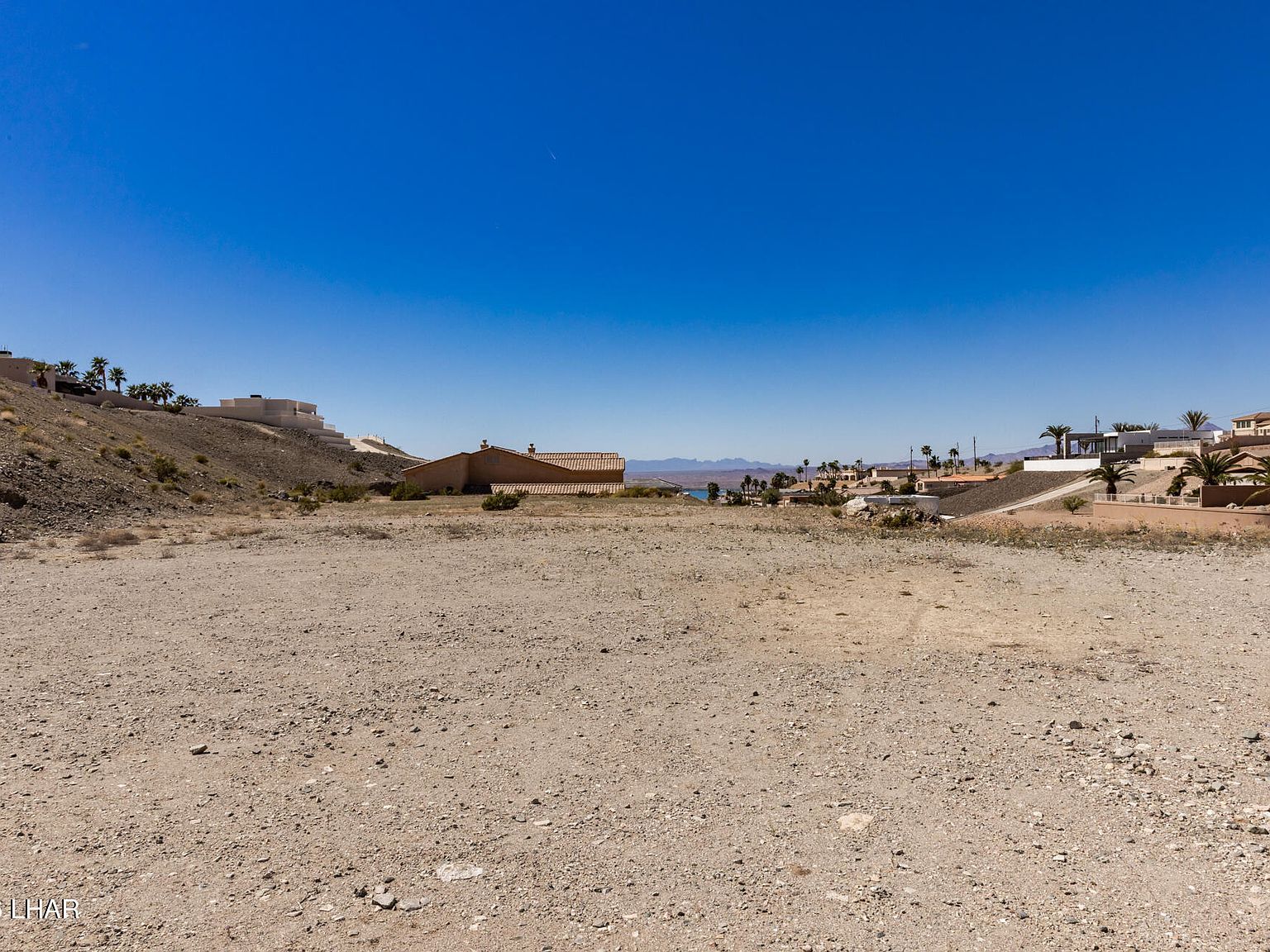 2850 Amigo Dr Lake Havasu City, AZ 86404 - Thumbnail 2