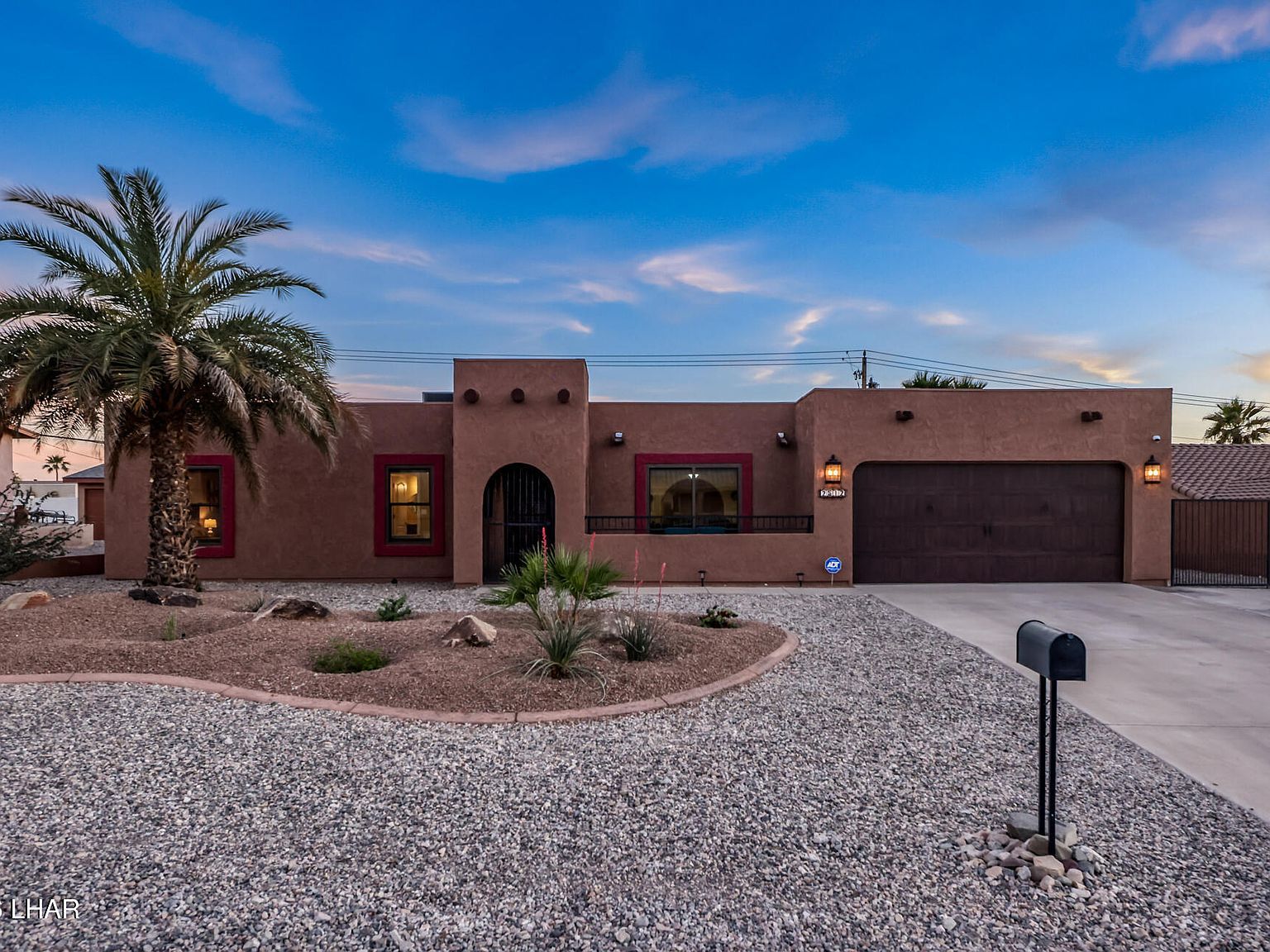 2512 Venturer Ln Lake Havasu City, AZ 86403 - Thumbnail 2