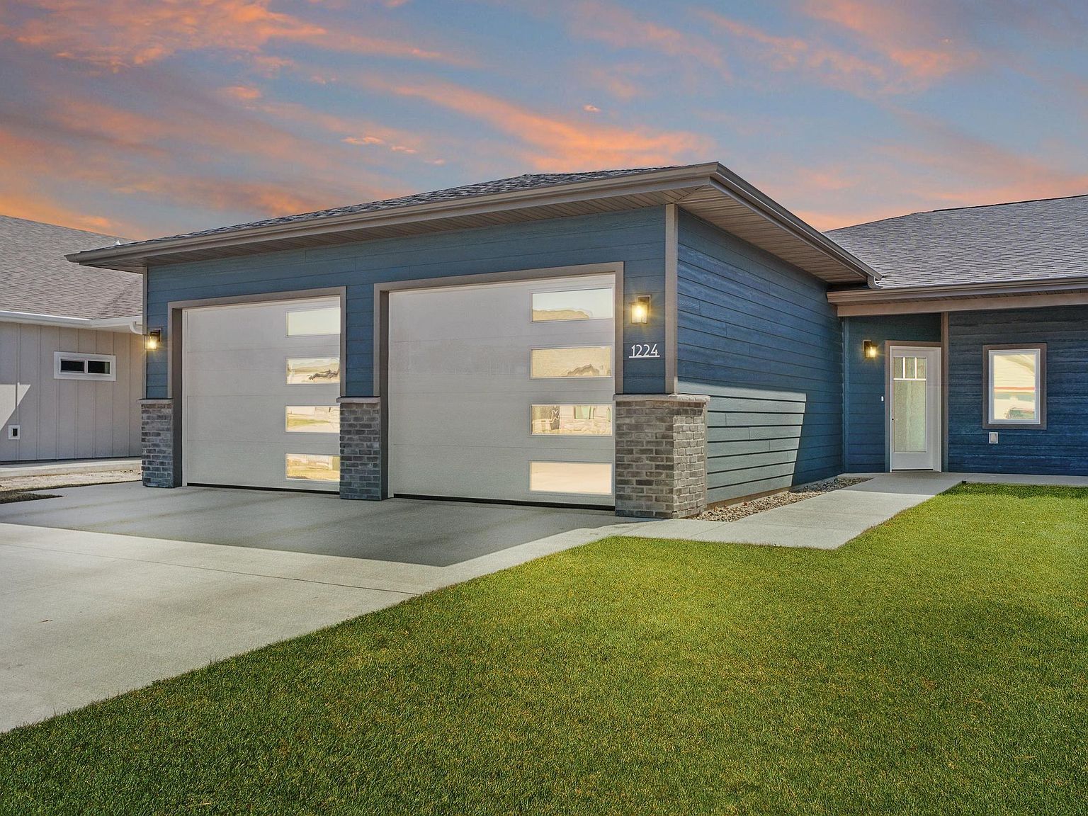 1224 Zitkala Sa Trl Vermillion, SD 57069 - Thumbnail 2