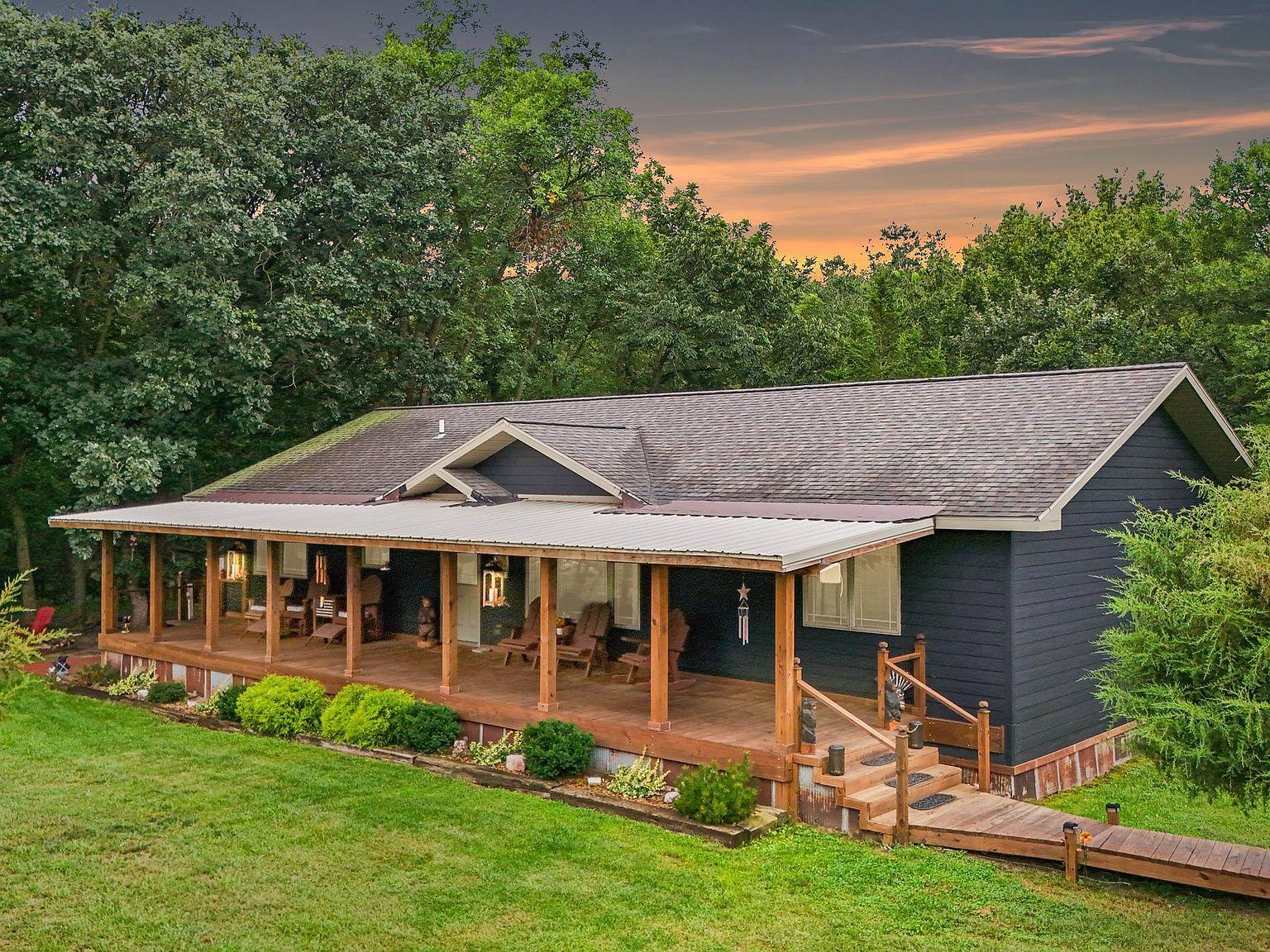 179 Kniest Ave Yankton, SD 57078 - Thumbnail 2