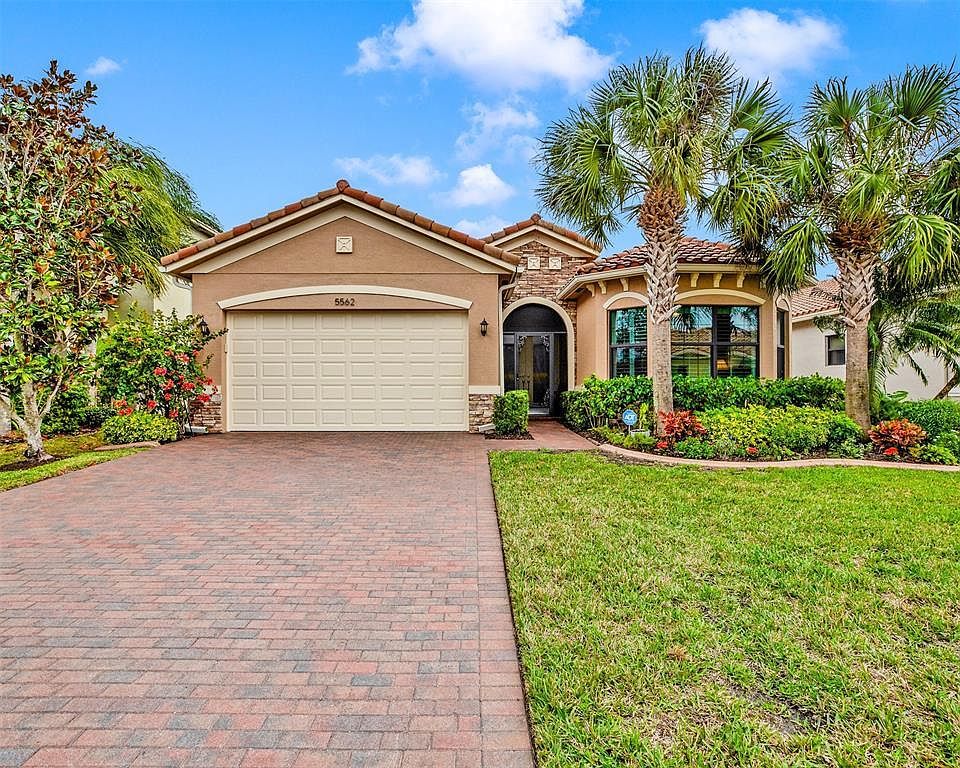5562 40th Ave Vero Beach, FL 32967 - Thumbnail 2