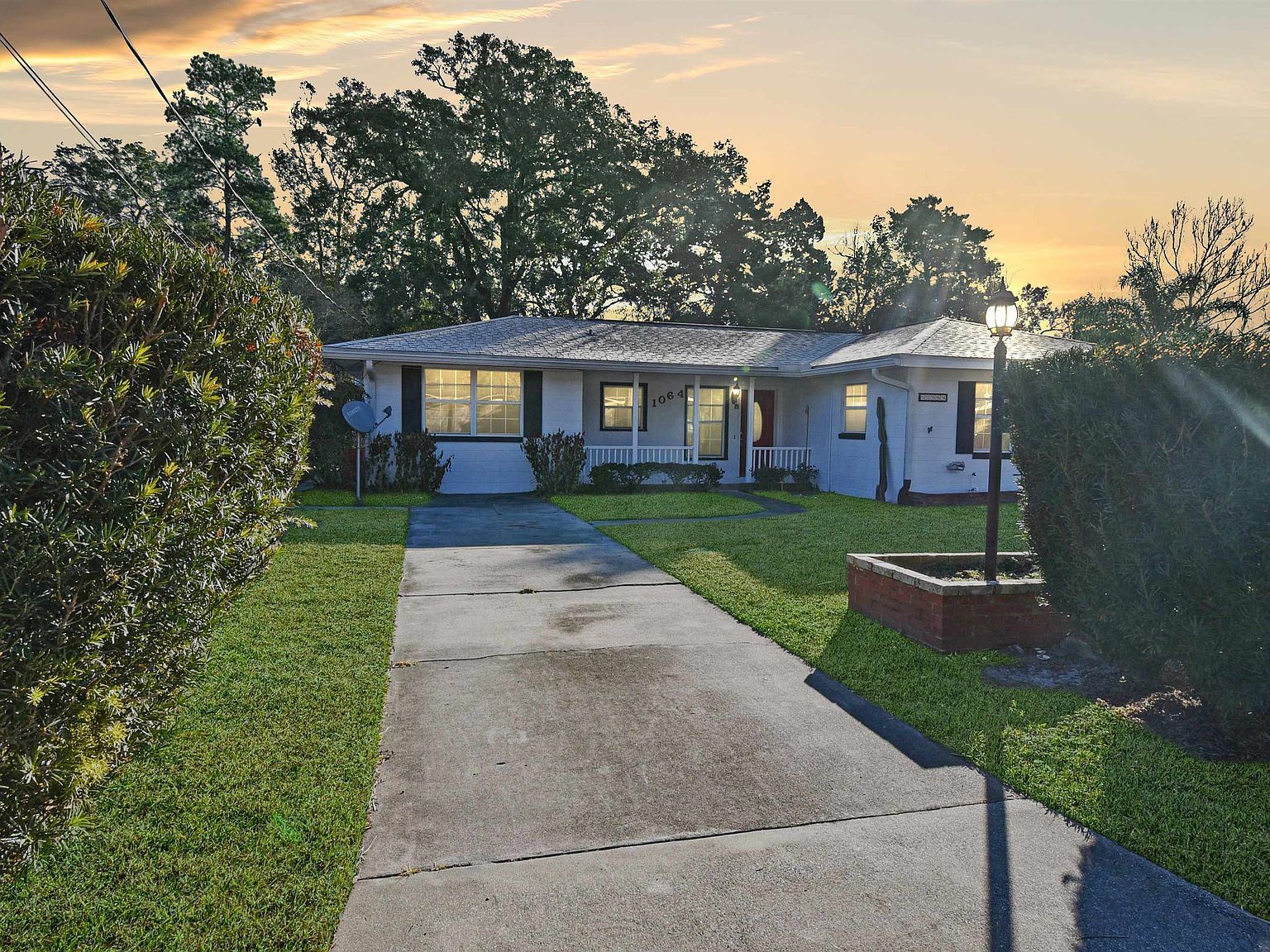 1064 Hibiscus St Saint Augustine, FL 32084 - Thumbnail 2