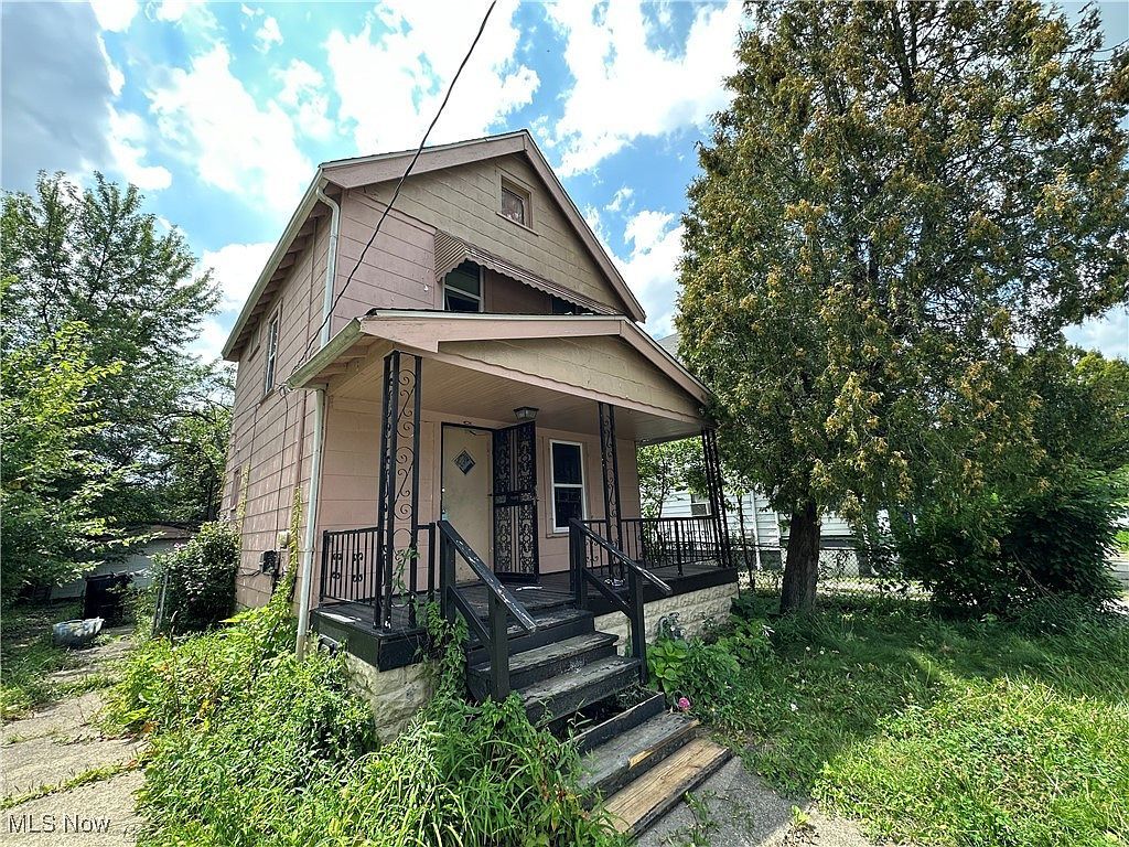13302 Durkee Ave Cleveland, OH 44105 - Thumbnail 2