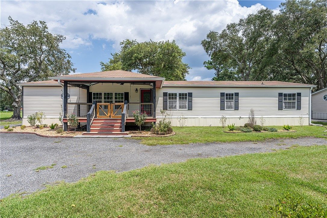 224 Oyster Cir Brunswick, GA 31523 - Thumbnail 2