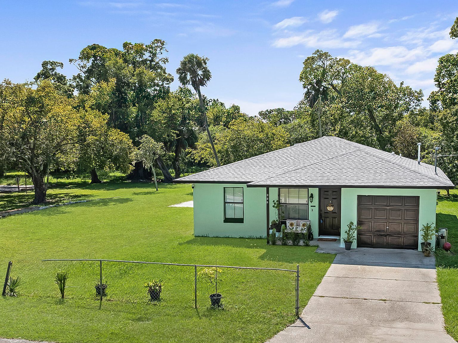 512 Spruce St Daytona Beach, FL 32114 - Thumbnail 2