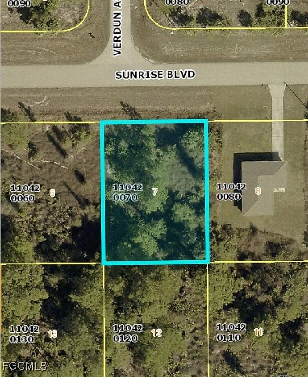 716 Sunrise Blvd Lehigh Acres, FL 33974 - Thumbnail 2