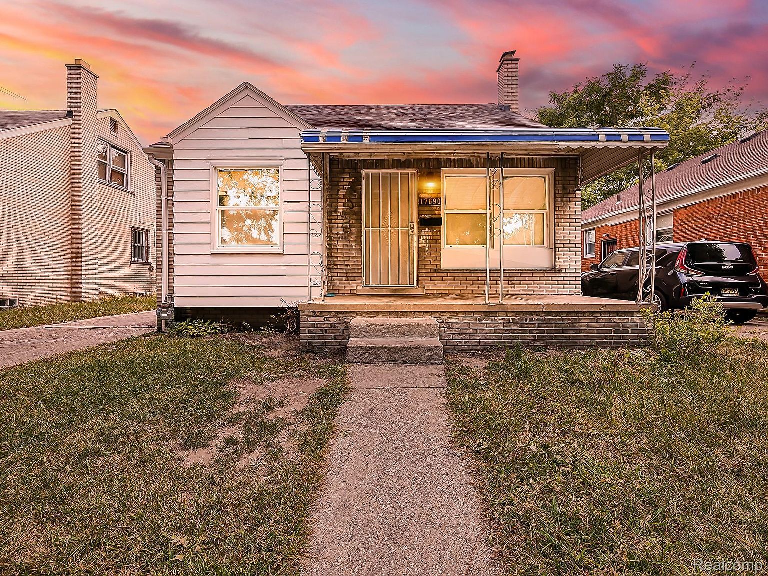 17690 Hoover St Detroit, MI 48205 - Thumbnail 2