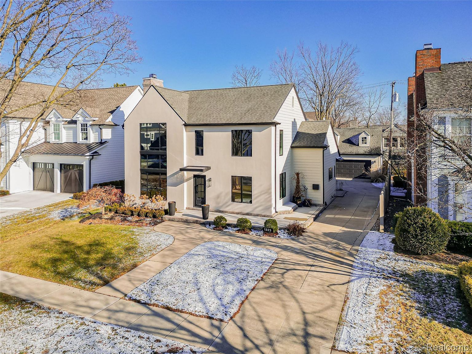 1323 Washington Blvd Birmingham, MI 48009 - Thumbnail 2