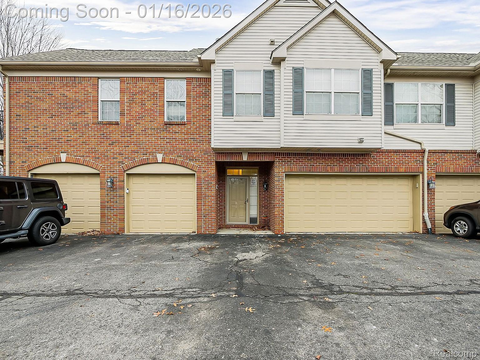 23461 Williamsburg Cir Woodhaven, MI 48183 - Thumbnail 2