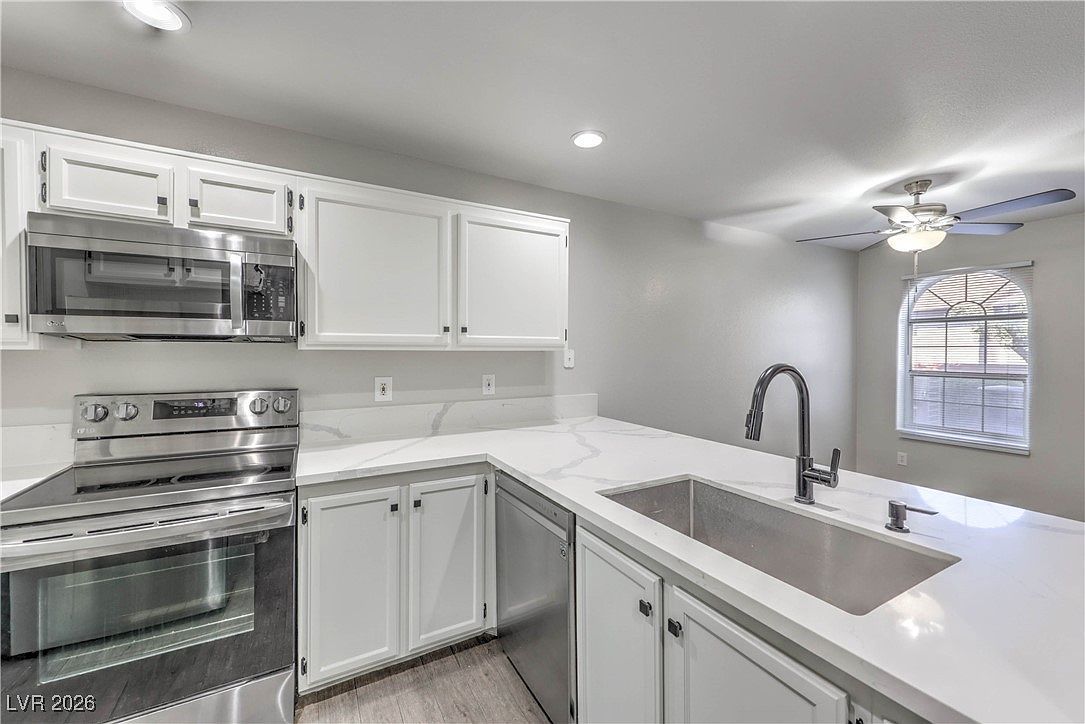 1800 Edmond St UNIT 125 Las Vegas, NV 89146 - Thumbnail 2