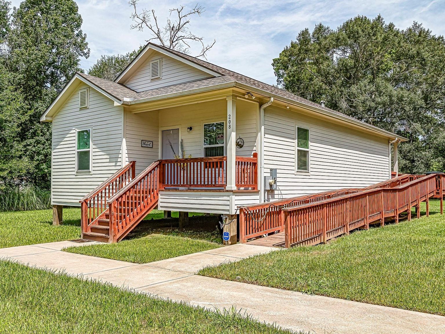 208 County Road 308 Cleveland, TX 77327 - Thumbnail 2