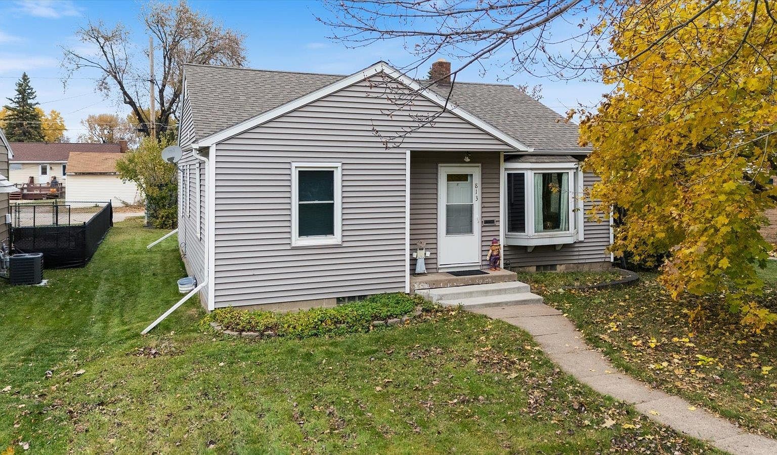 813 6th St S Virginia, MN 55792 - Thumbnail 2