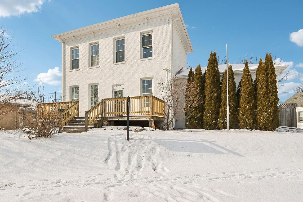 2048 Shoop St Racine, WI 53404 - Thumbnail 2